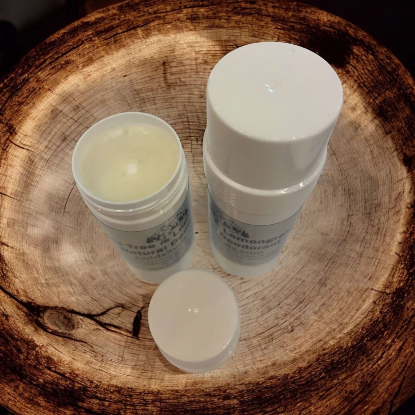 3oz deodorant tube, aluminum & phosphate free. Scented with tea tree and lemongrass essential oil