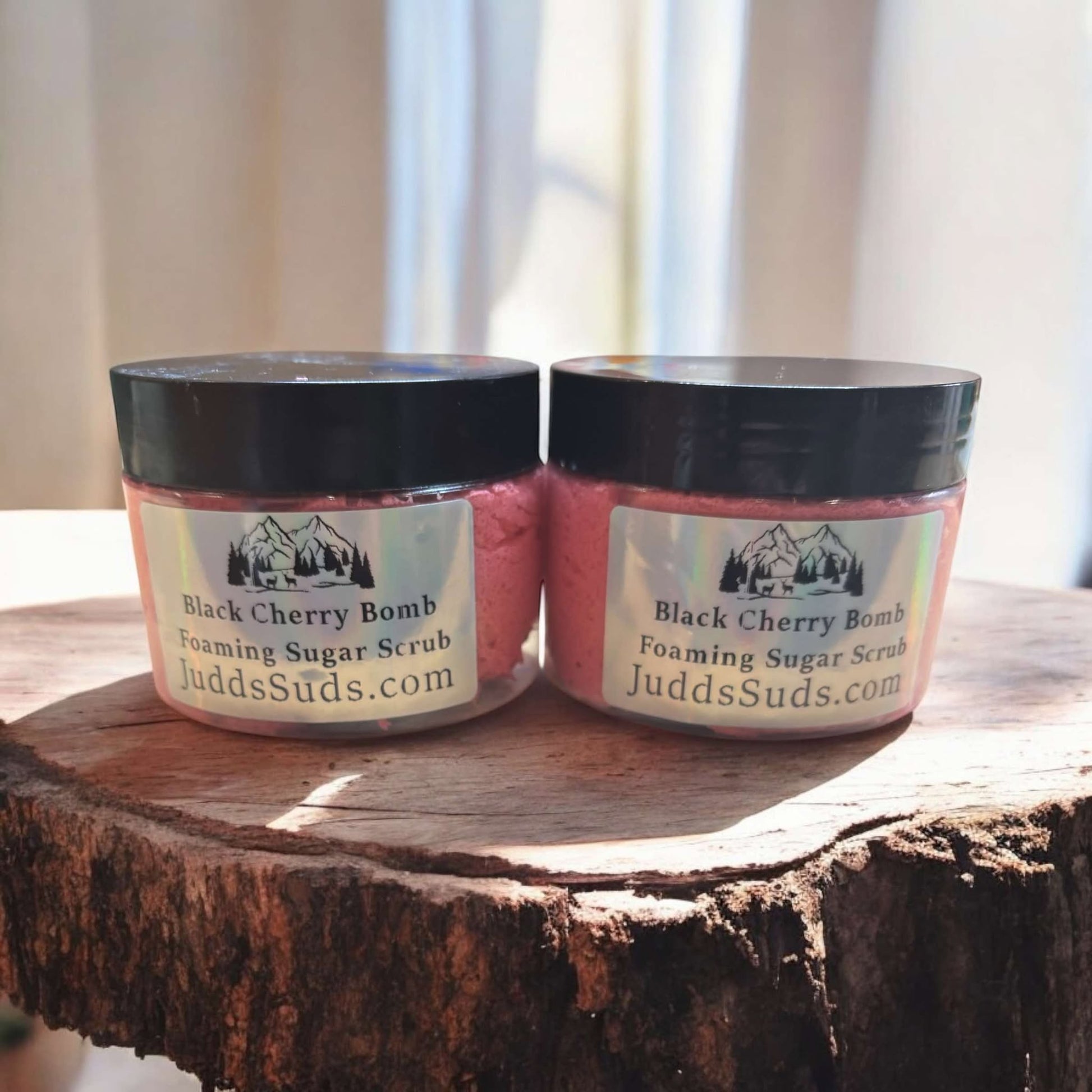 Scrub away dead skin cells and reveal silky smooth skin, with this fun brightly colored and fruity smelling sugar scrub.
Strong aroma of ripened sweet black cherries. 