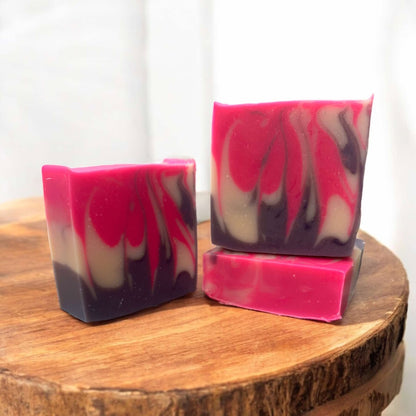 BLACK RASPBERRY & VANILLA - HANDMADE SOAP BAR