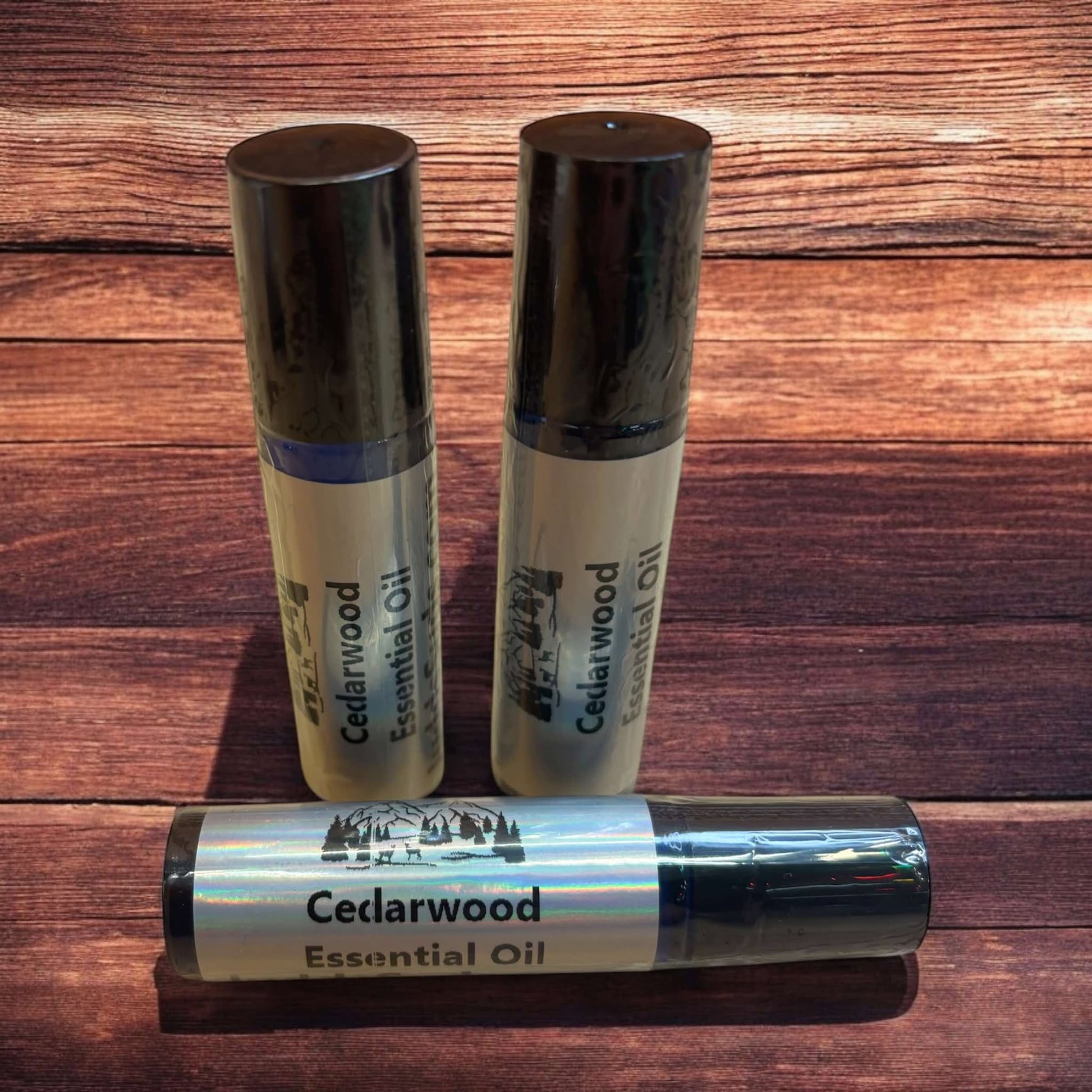 1.4 oz glass roller ball bottle, containing cedarwood essential oil and olive oil.