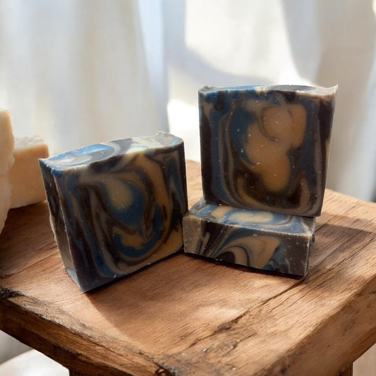 Palo Santo |Handmade Artesian Soap | 4oz | Citrus, Green, Herbal, Amber, Sandalwood, Moss, Musk